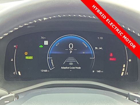 Used 2025 Toyota Camry SE w/ Convenience Package image 23