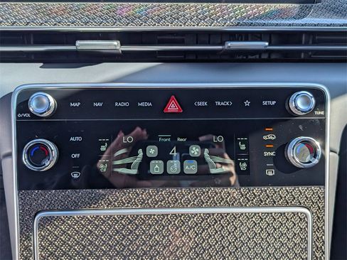 New 2026 Genesis GV80 3.5T e-SC image 18