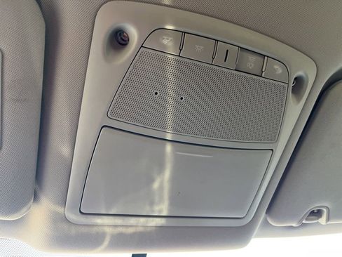 Used 2018 Nissan Rogue S image 72