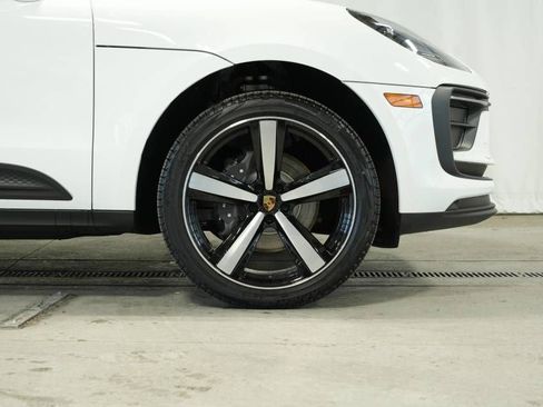 New 2026 Porsche Macan image 39