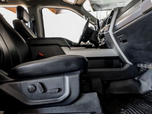 Used 2021 Ford F250 Lariat w/ Tremor Off-Road Package image 32