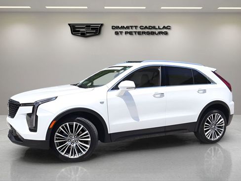 Used 2024 Cadillac XT4 Premium Luxury FWD image 1