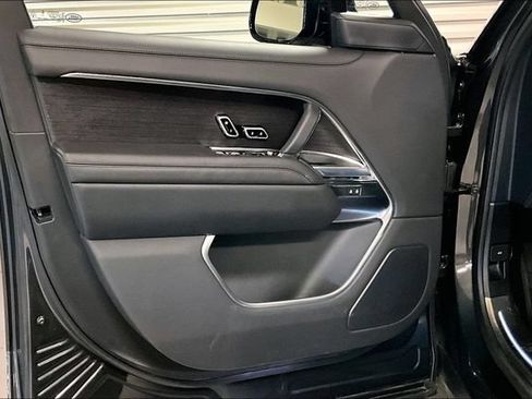 Certified 2024 Land Rover Range Rover SE AWD/4WD image 26