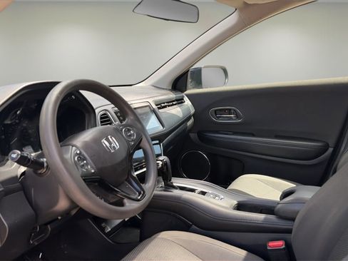Used 2019 Honda HR-V EX image 10