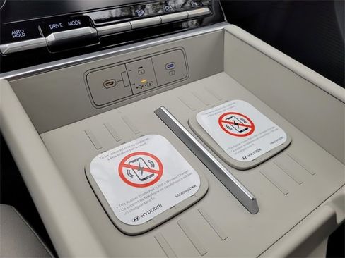 New 2026 Hyundai Santa Fe SE image 24