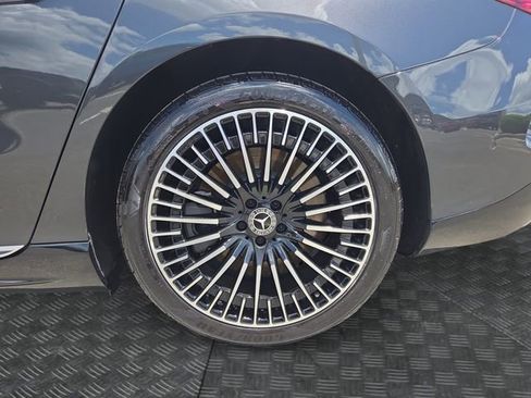 Used 2024 Mercedes-Benz EQS 580 4MATIC Sedan image 36