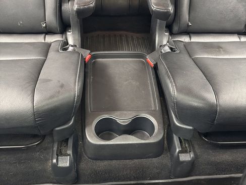 Used 2022 Honda Pilot Touring image 36