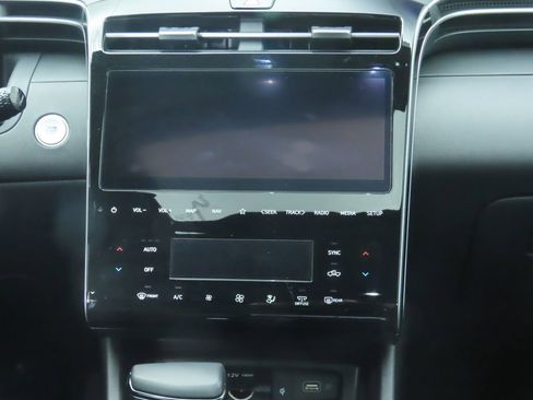 Used 2024 Hyundai Santa Cruz XRT image 14