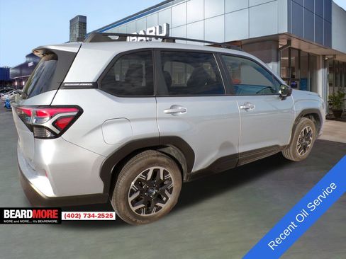 Used 2025 Subaru Forester Premium w/ Convenience Package #1 image 10