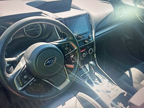 Used 2021 Subaru Forester Limited image 8