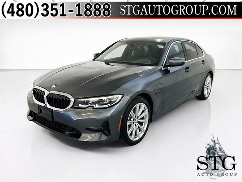 Used 2022 BMW 330e w/ Convenience Package RWD image 1