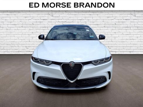 Used 2024 Alfa Romeo Tonale Ti AWD/4WD image 2