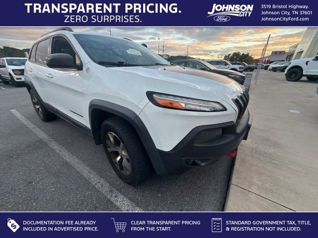 Used 2015 Jeep Cherokee Trailhawk AWD/4WD image 1