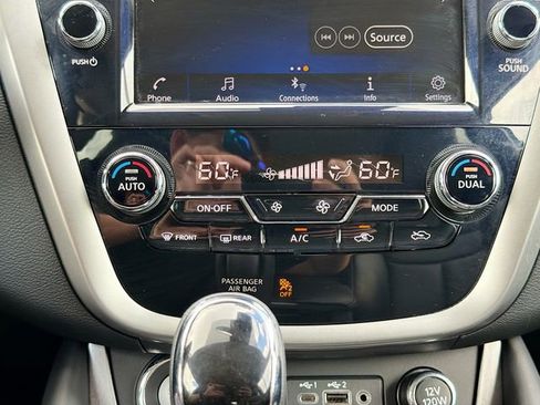 Used 2023 Nissan Murano SV FWD image 30