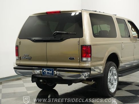 Used 2000 Ford Excursion XLT image 25