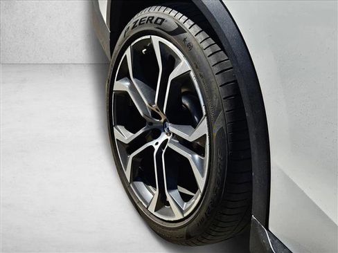 Used 2020 BMW X5 xDrive40i w/ Premium Package image 7