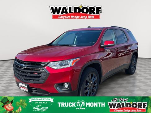 Used 2021 Chevrolet Traverse RS image 3