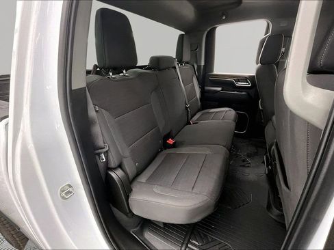 Used 2024 Chevrolet Silverado 2500 LT AWD/4WD image 28