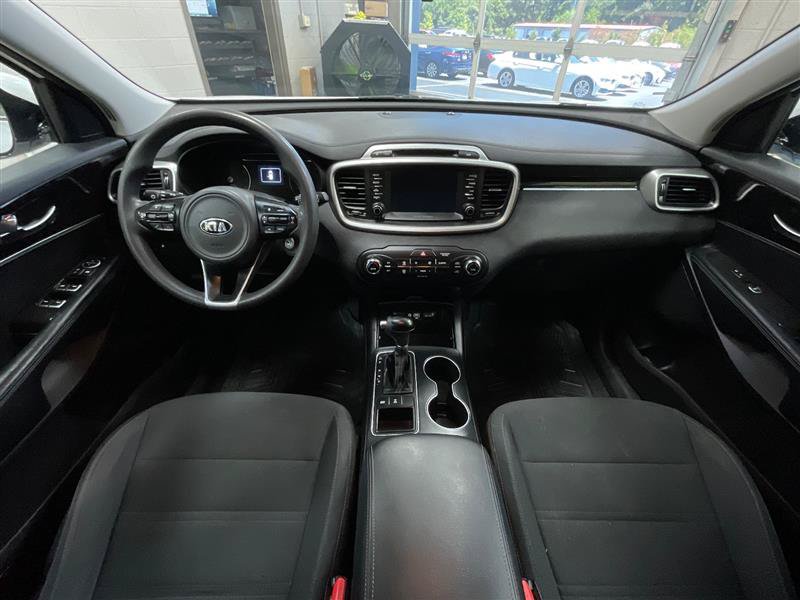 Used 2018 Kia Sorento AWD image 21
