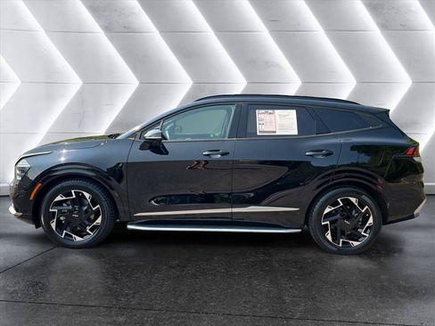 Used 2023 Kia Sportage SX FWD image 2
