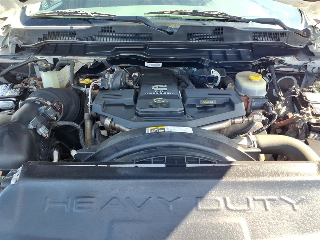 Used 2014 RAM 2500 Tradesman w/ Chrome Appearance Group AWD/4WD image 9