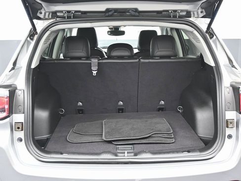 Used 2022 Jeep Compass Latitude image 15