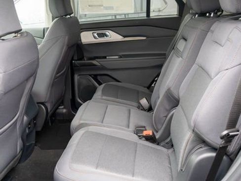 New 2026 Ford Explorer Active image 8