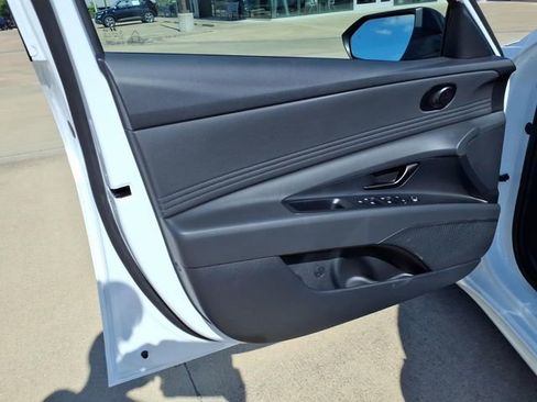 New 2026 Hyundai Elantra Sport FWD image 21