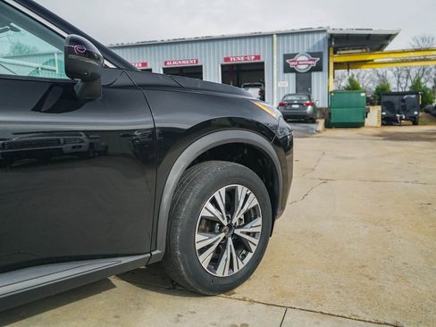 Used 2021 Nissan Rogue SV image 29