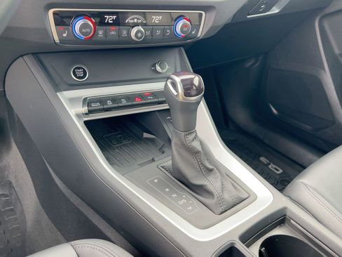 Certified 2025 Audi Q3 2.0T Premium w/ Convenience Package image 17