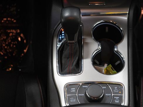 Used 2021 Jeep Grand Cherokee Trailhawk image 18