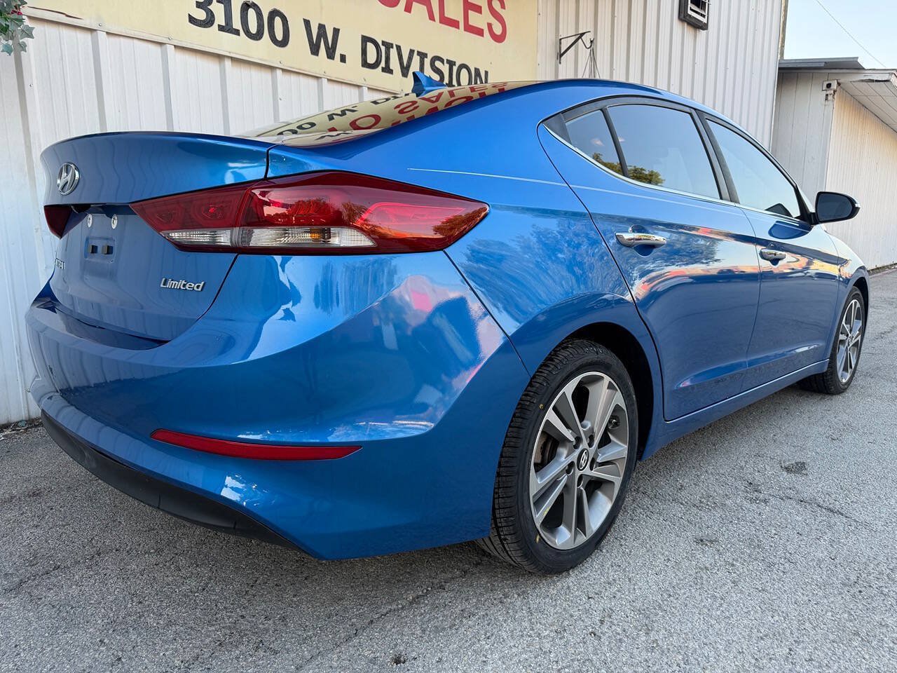 Used 2017 Hyundai Elantra Limited FWD image 5
