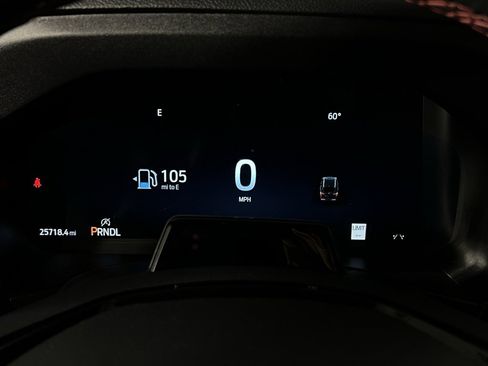 Used 2025 Ford Explorer ST-Line w/ ST-Line Street Pack image 16