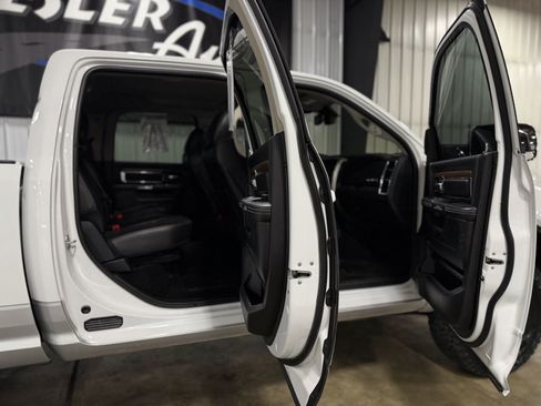 Used 2015 RAM 2500 Laramie AWD/4WD image 38