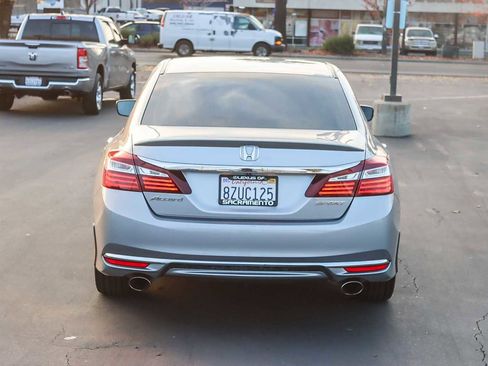 Used 2017 Honda Accord Sport image 3