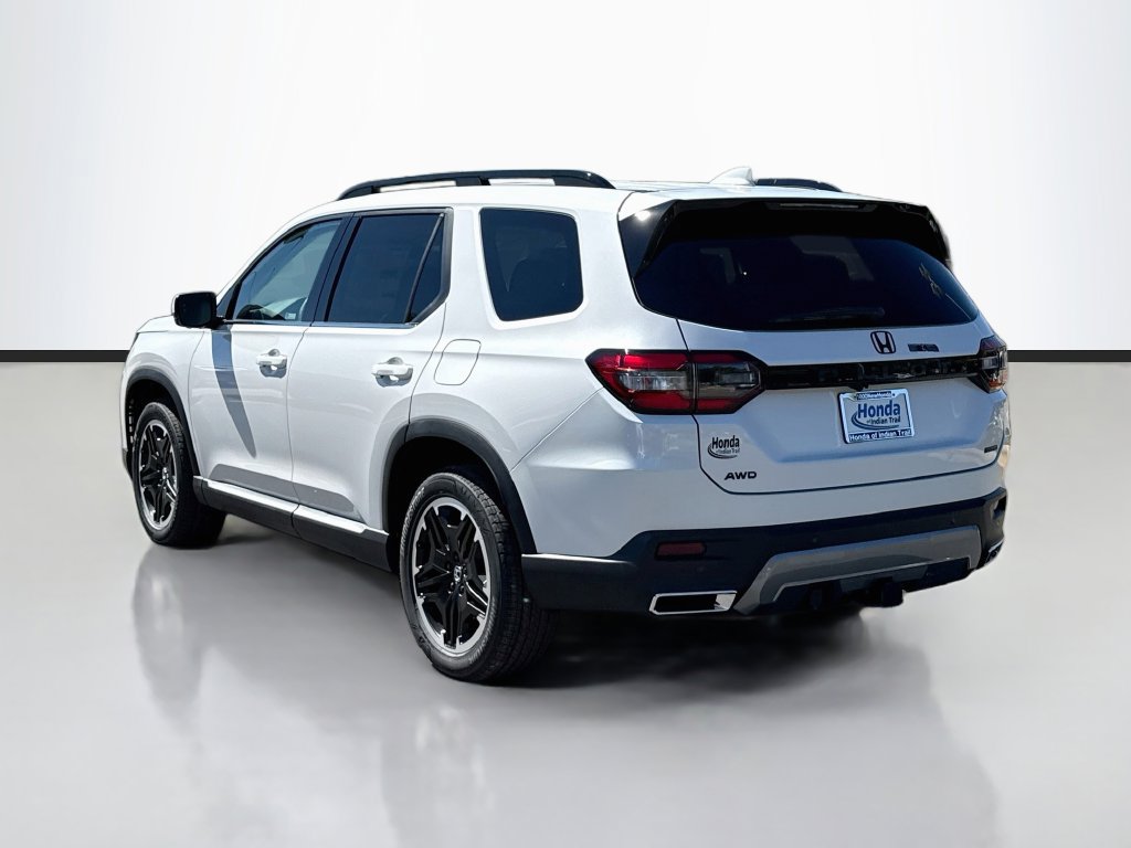 New 2026 Honda Pilot Touring image 5