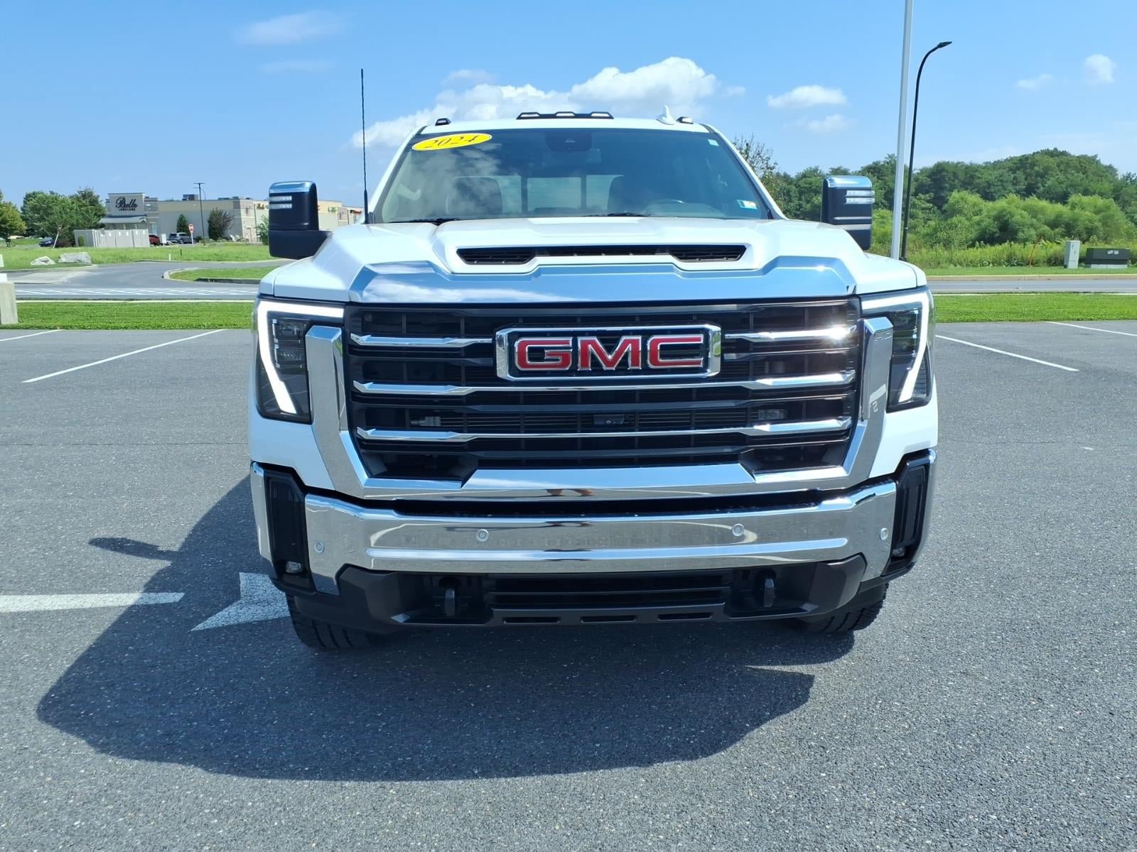 Certified 2024 GMC Sierra 2500 SLT w/ SLT Premium Package AWD/4WD image 2