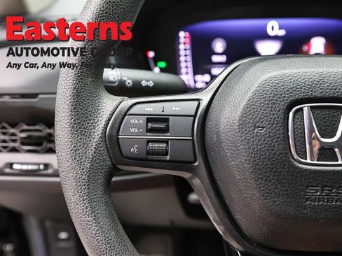 Used 2025 Honda Accord LX image 15
