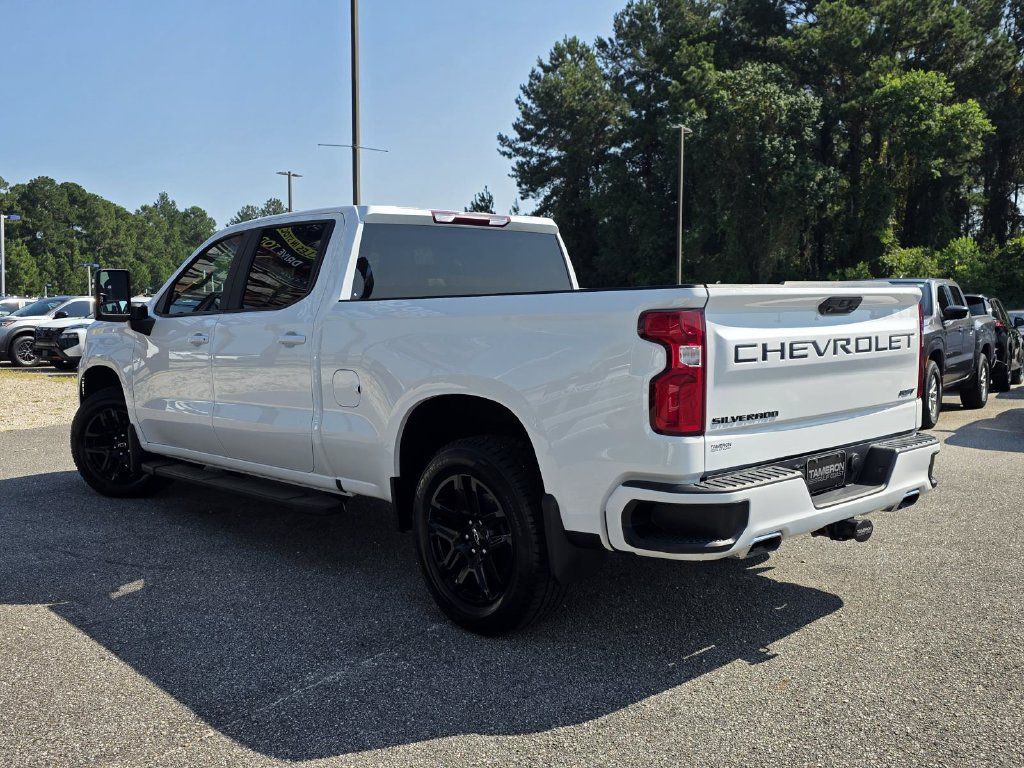 Used 2024 Chevrolet Silverado 1500 RST w/ Z71 Off-Road Package AWD/4WD image 4