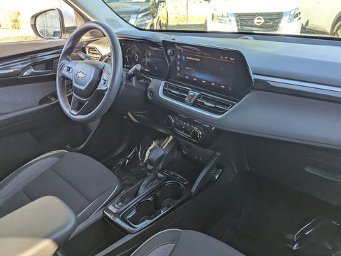 Used 2025 Chevrolet TrailBlazer LT image 13