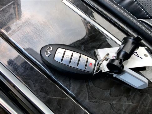 Used 2024 INFINITI QX80 Luxe RWD image 15
