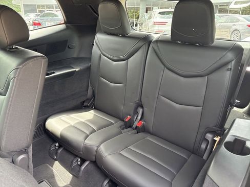 Used 2023 Cadillac XT6 Luxury FWD image 23