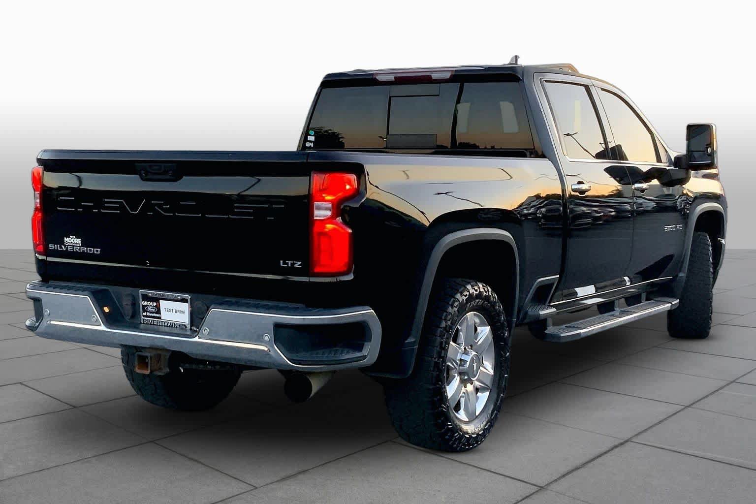 Used 2020 Chevrolet Silverado 2500 LTZ AWD/4WD image 12