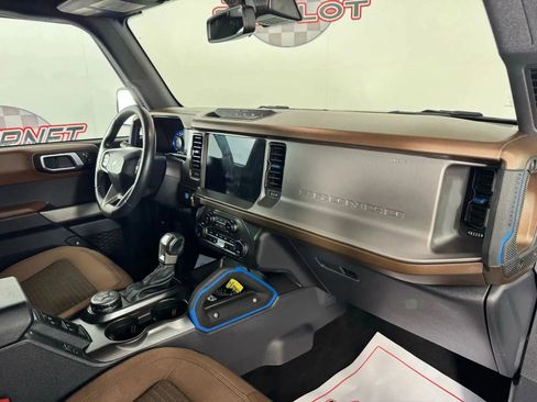 Used 2023 Ford Bronco Outer Banks image 12