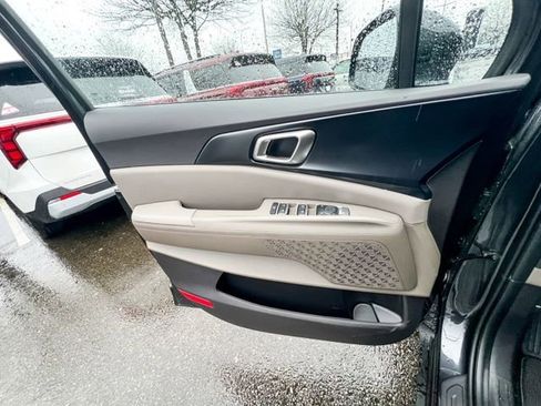 New 2026 Kia Carnival FWD image 20