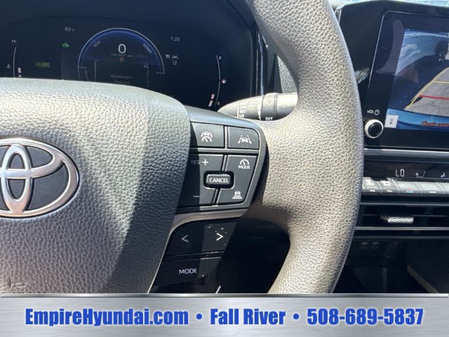 Used 2025 Toyota Camry LE FWD image 27