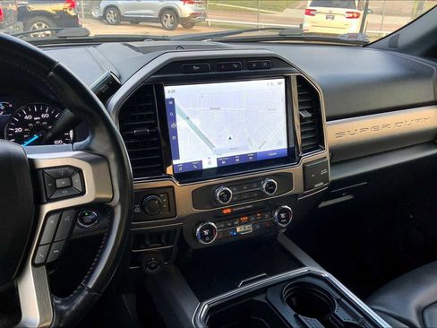 Used 2022 Ford F350 Platinum image 6
