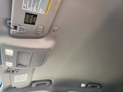 Used 2020 Ford Escape Titanium FWD image 26