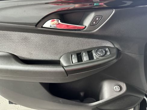 Used 2024 Chevrolet TrailBlazer LT w/ Convenience Package AWD/4WD image 18