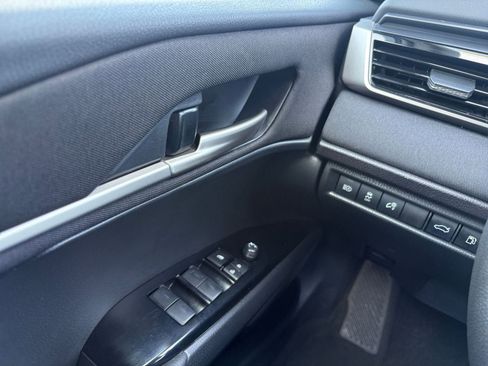 Used 2025 Toyota Camry LE image 18